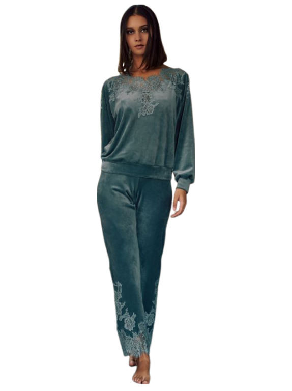 Ruby pyjamas - soft and warm Cèdre blue velvet and lace set - Marjolaine