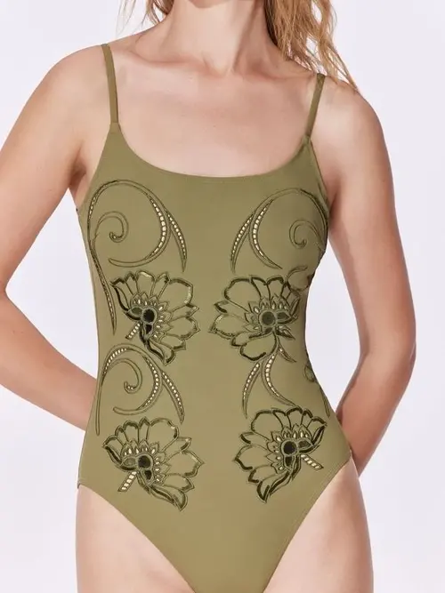 Gottex Hokkaido One Piece with Underwire Scoop Neck - Green - Photo 5