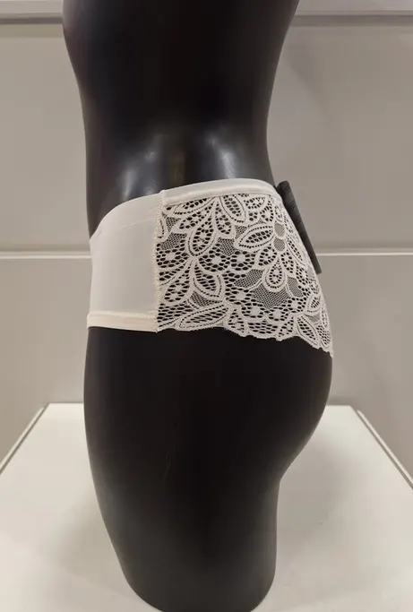 Janira Low Rise Boyshorts Vanilla